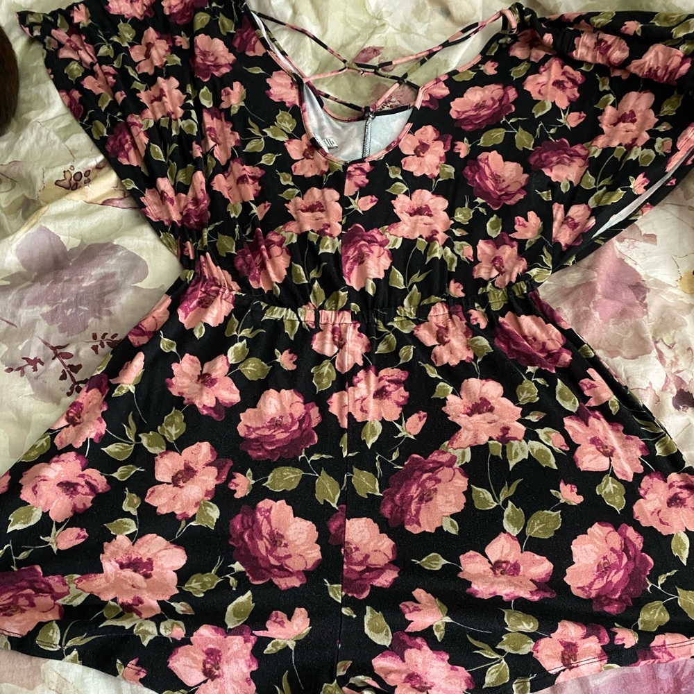 Floral romper, WITH POCKETS